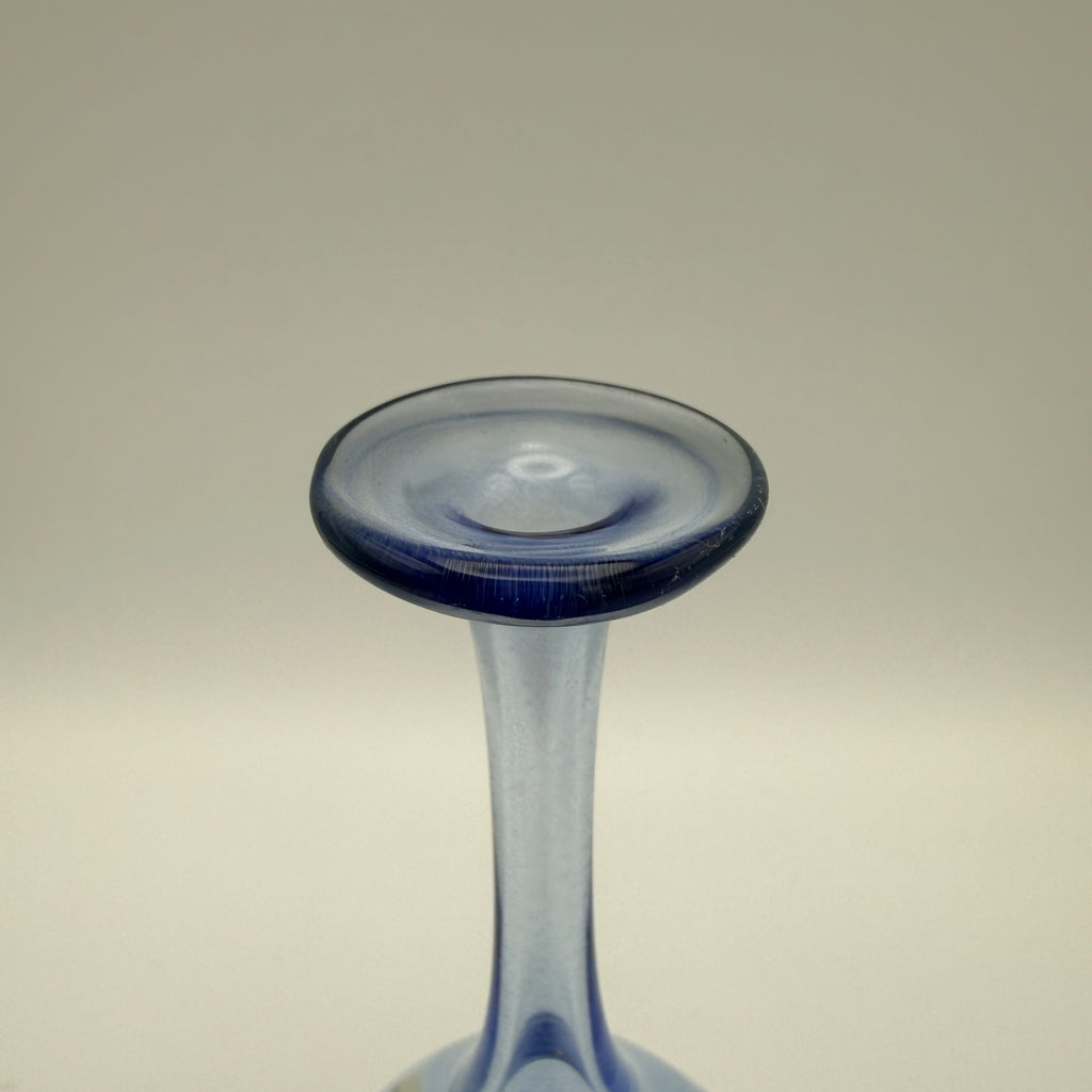 Studioglas Vase signiert Schmid JS/IS 94 blau-grün 1994 Showroom Ansbach