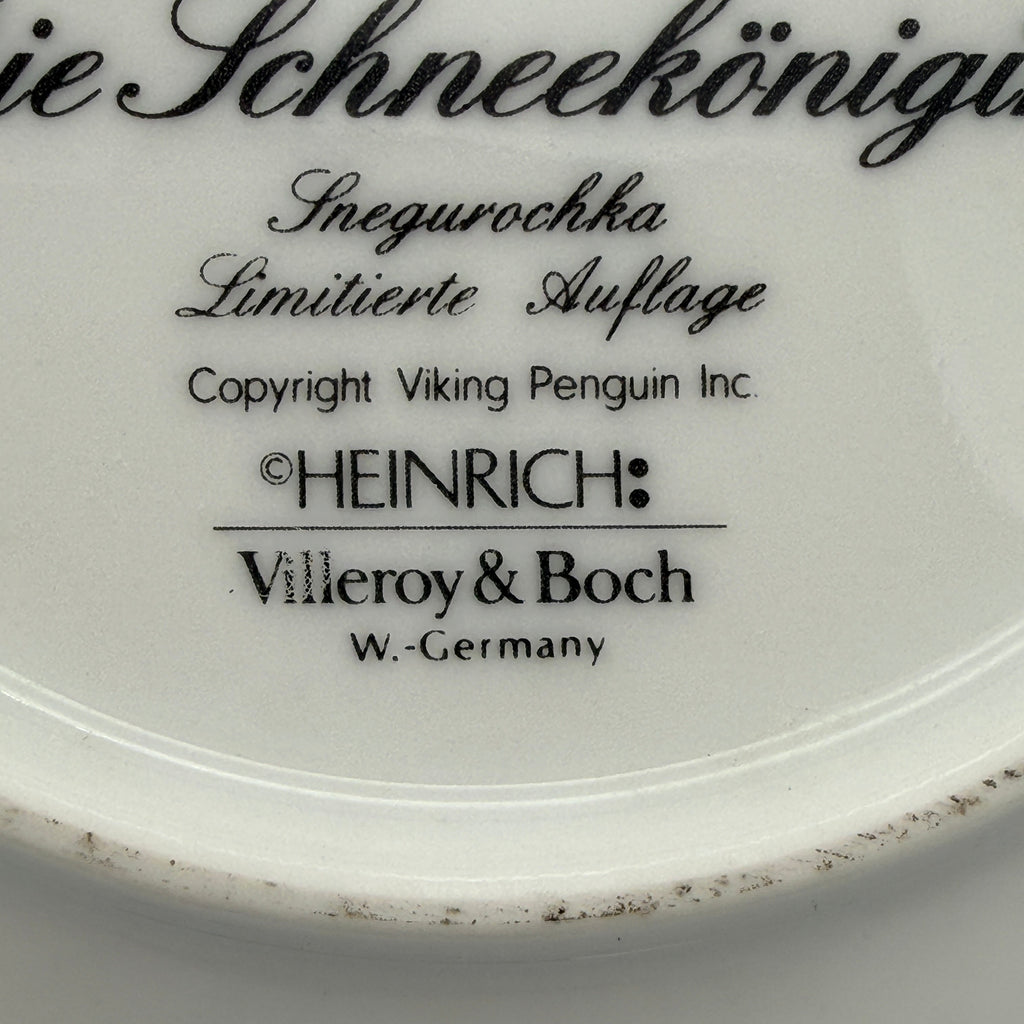 Showroom Ansbach Porzellanteller Rückseite mit Villeroy & Boch Heinrich Stempel und Schneekönigin Prägung