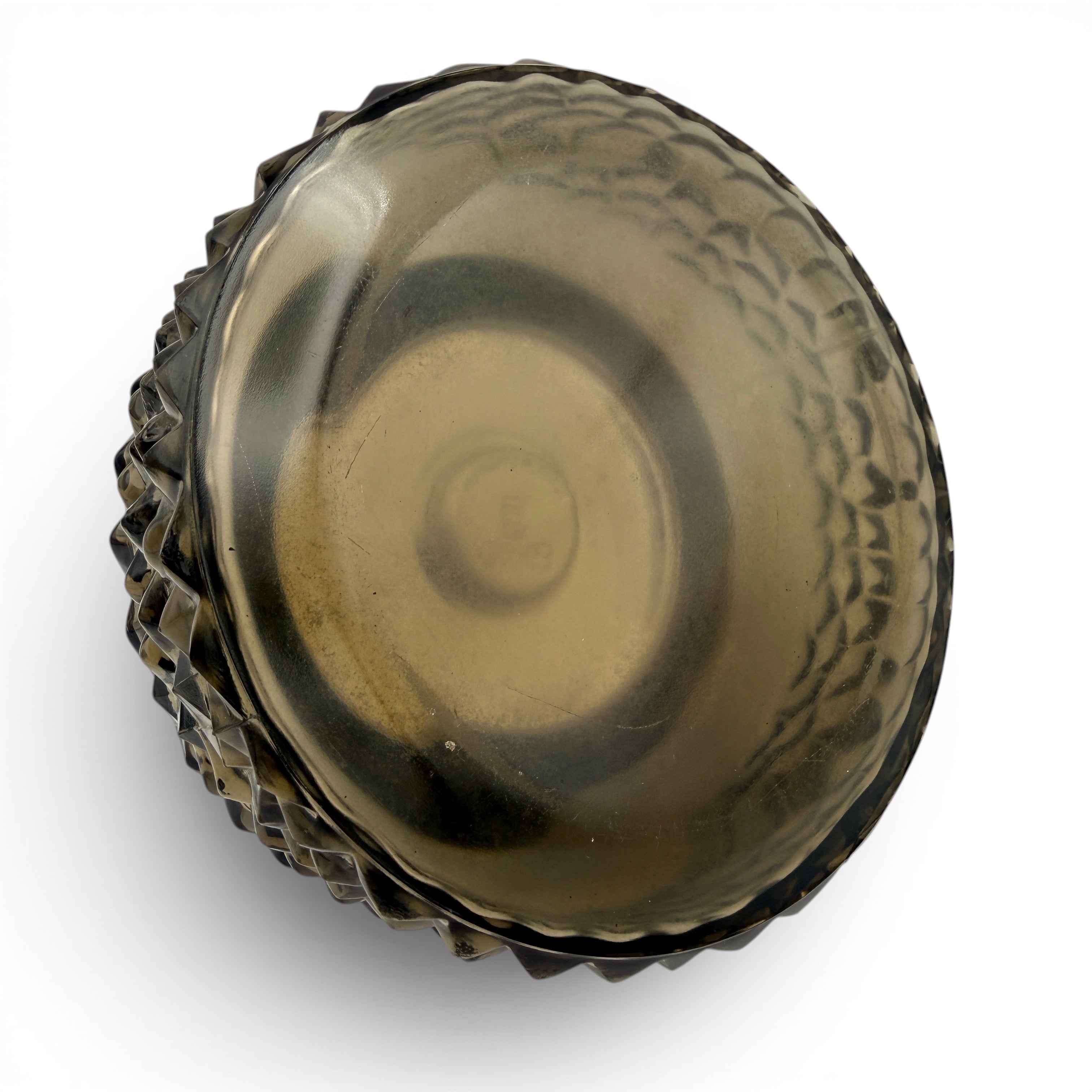 Showroom Ansbach Aschenbecher aus rauchgrauem Glas mit strukturierter Oberfläche und elegantem Vintage-Design.